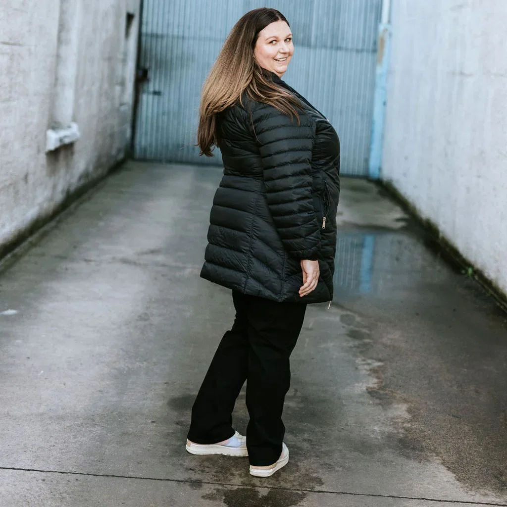 Arnie Women's 90/10 Reversible Down Coat - Black/Cabernet - Image 10