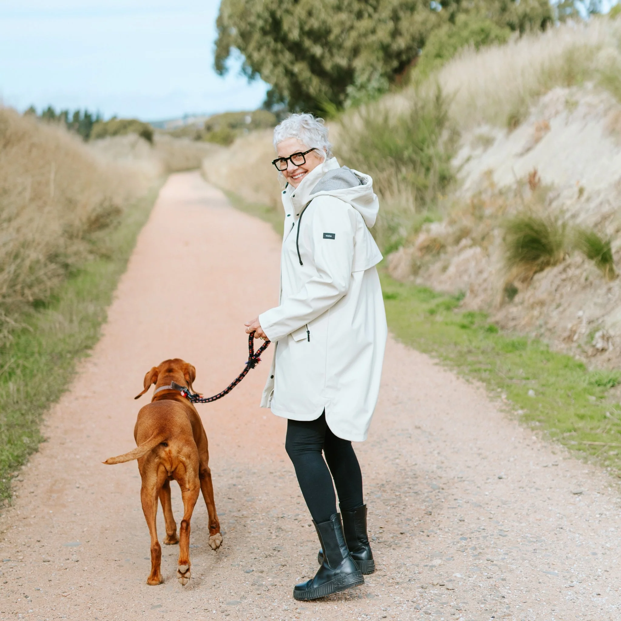 Billie Raincoat - Cream/Choc Houndstooth - Image 2