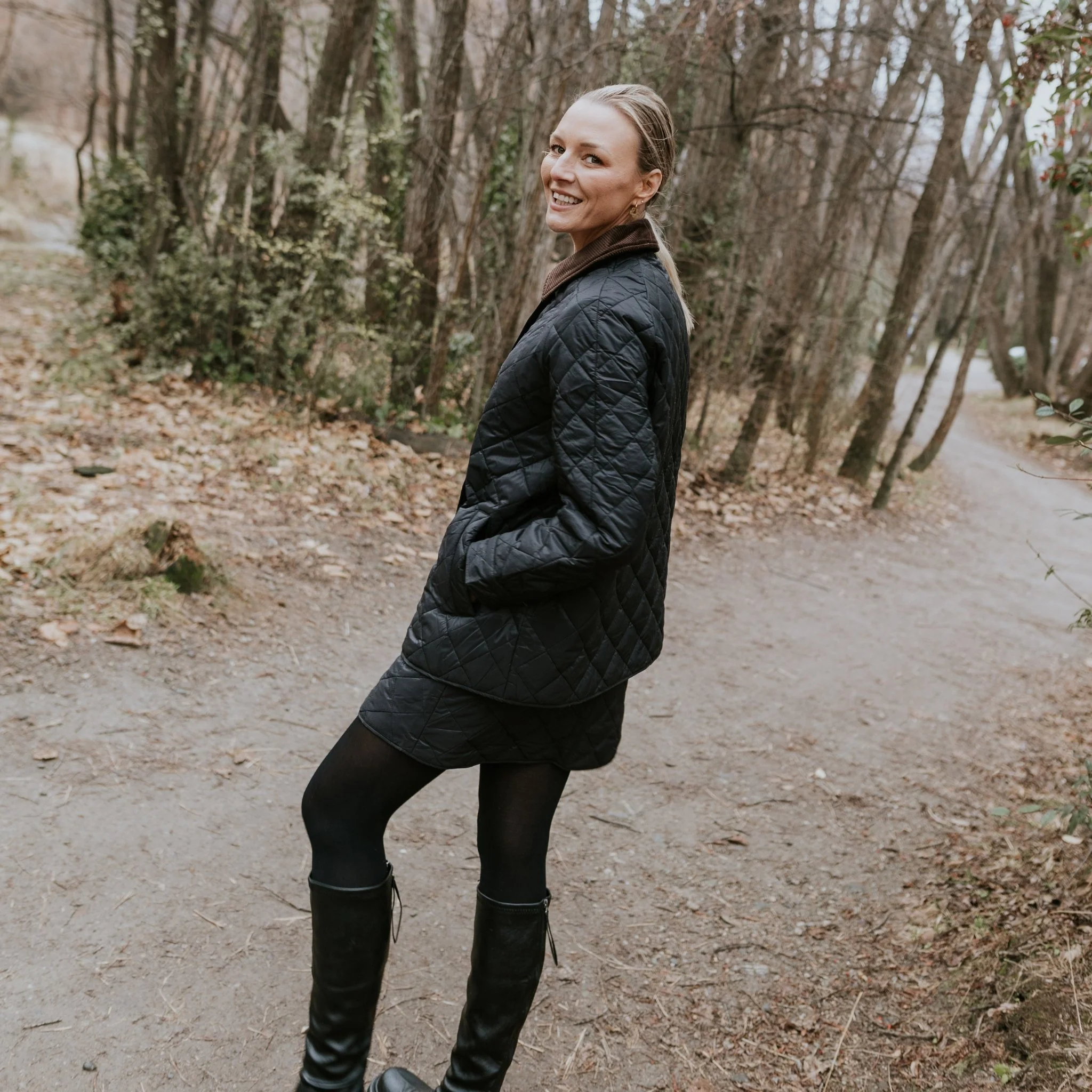 Daisy Quilted Jacket - Black - Image 4