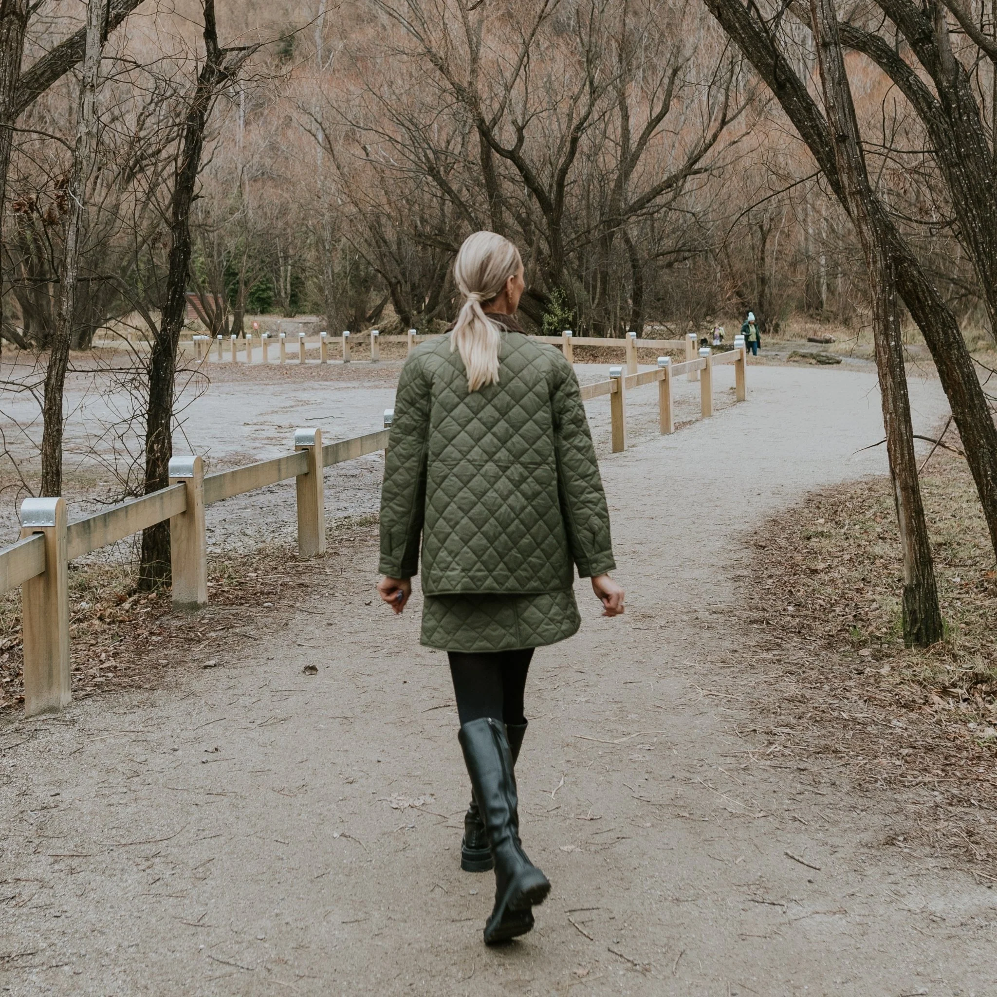 Daisy Quilted Jacket - Olive Green - Image 5