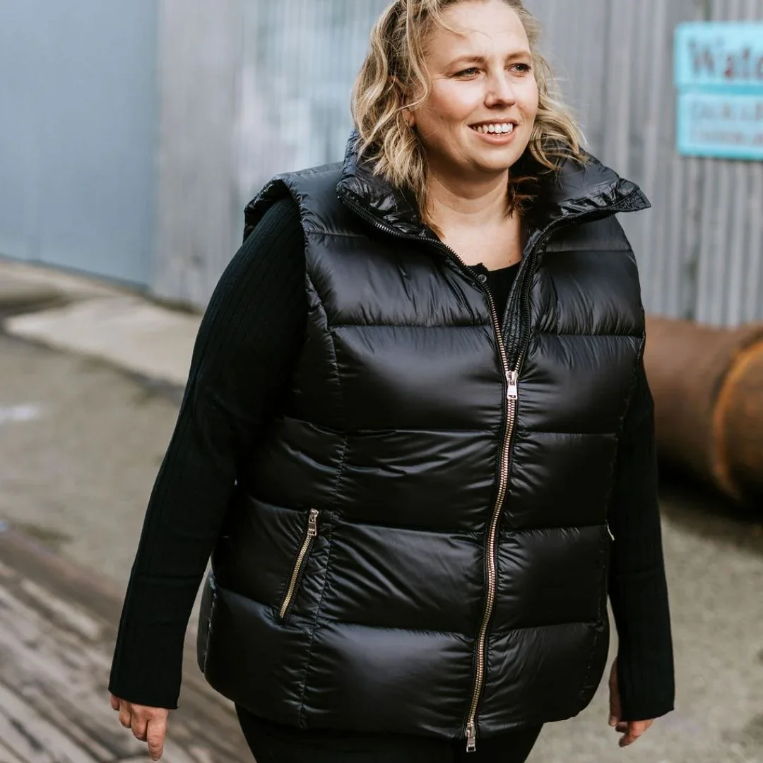 Ester Women's 90/10 Packable Down Vest - Black - Image 3