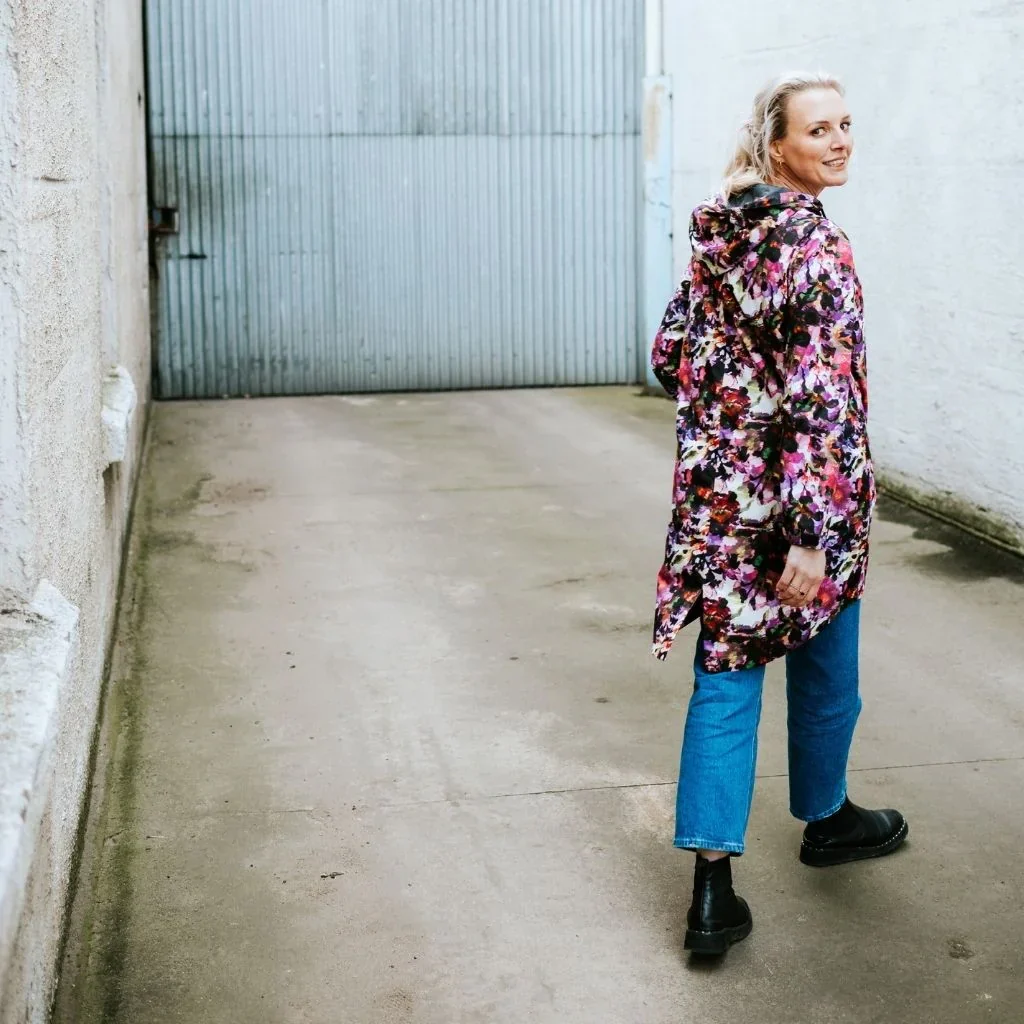 Georgie Women's Rain Coat x Evie Kemp - Purple Fleur - Image 2