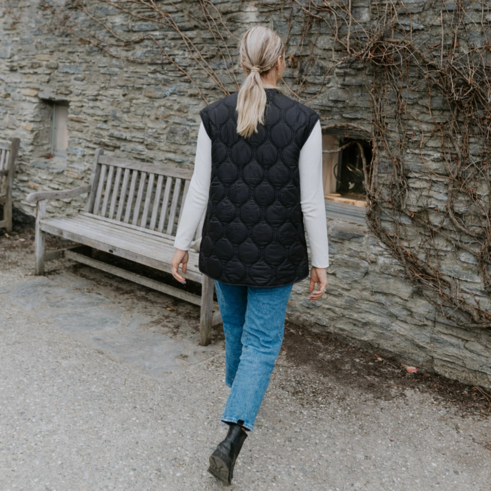 Neve Quilted Vest - Black - Image 6