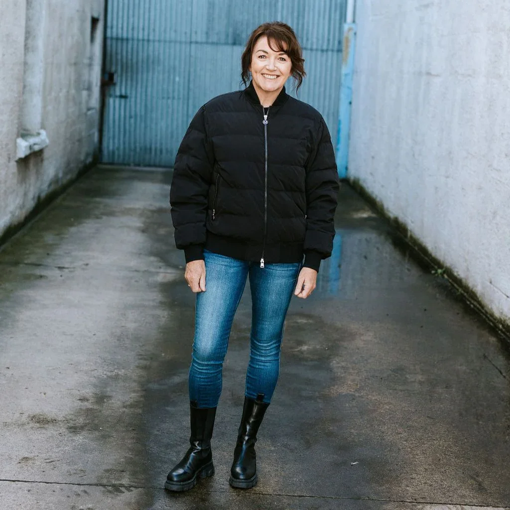 Rue Women's 90/10 Down Bomber Jacket - Black - Image 3