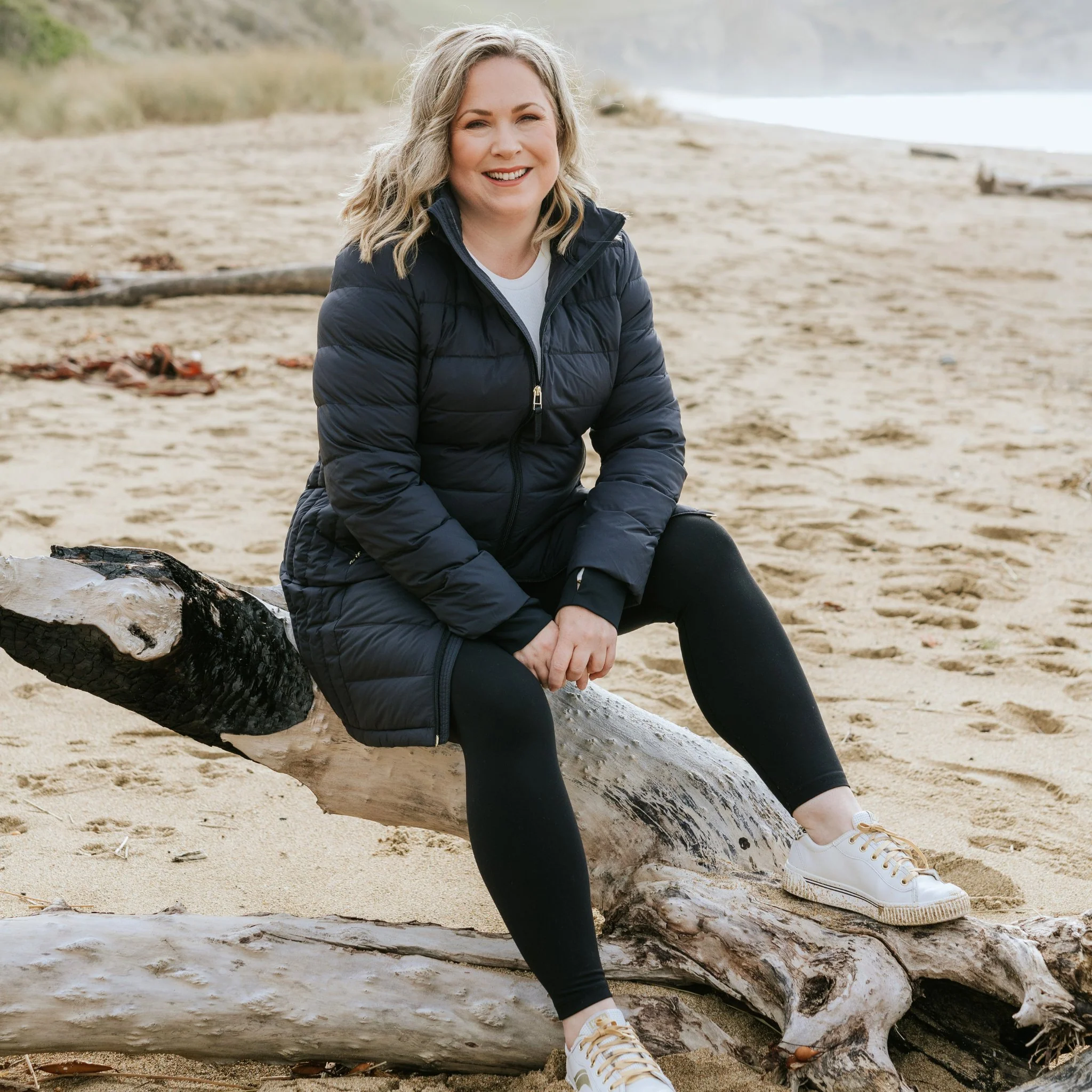 Sydney Packable Puffer Down Coat - Black - Image 4