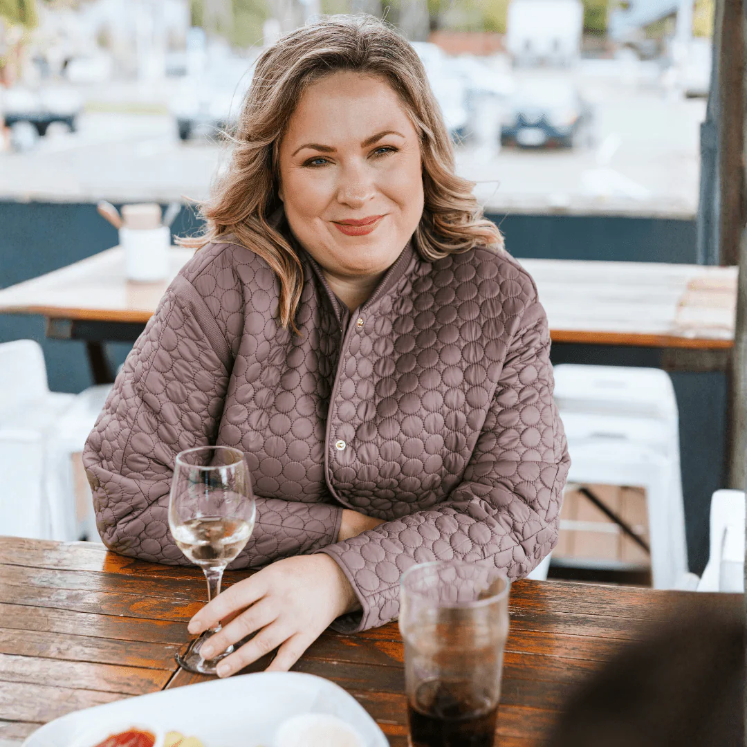 Tilly Quilted Bomber Jacket - Cocoa Powder - Image 3
